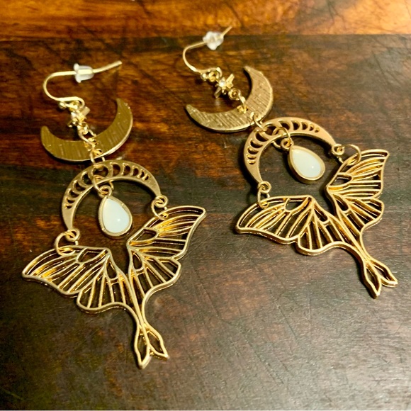 Boho Moon Phaze Moth Star Dangler Earrings - Picture 3 of 5
